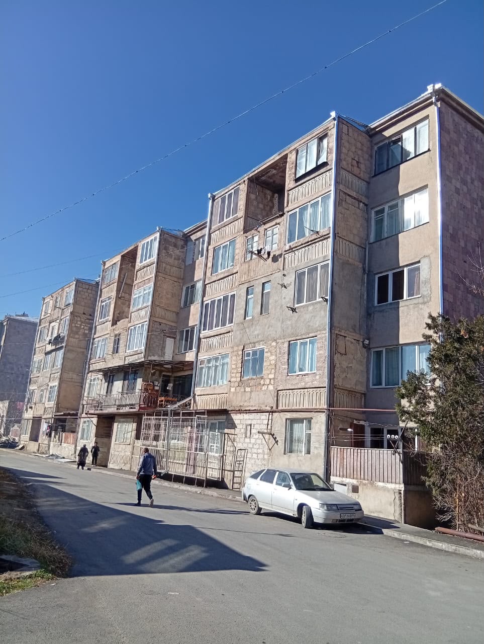 Տանիքների նորոգում Սիսիանում